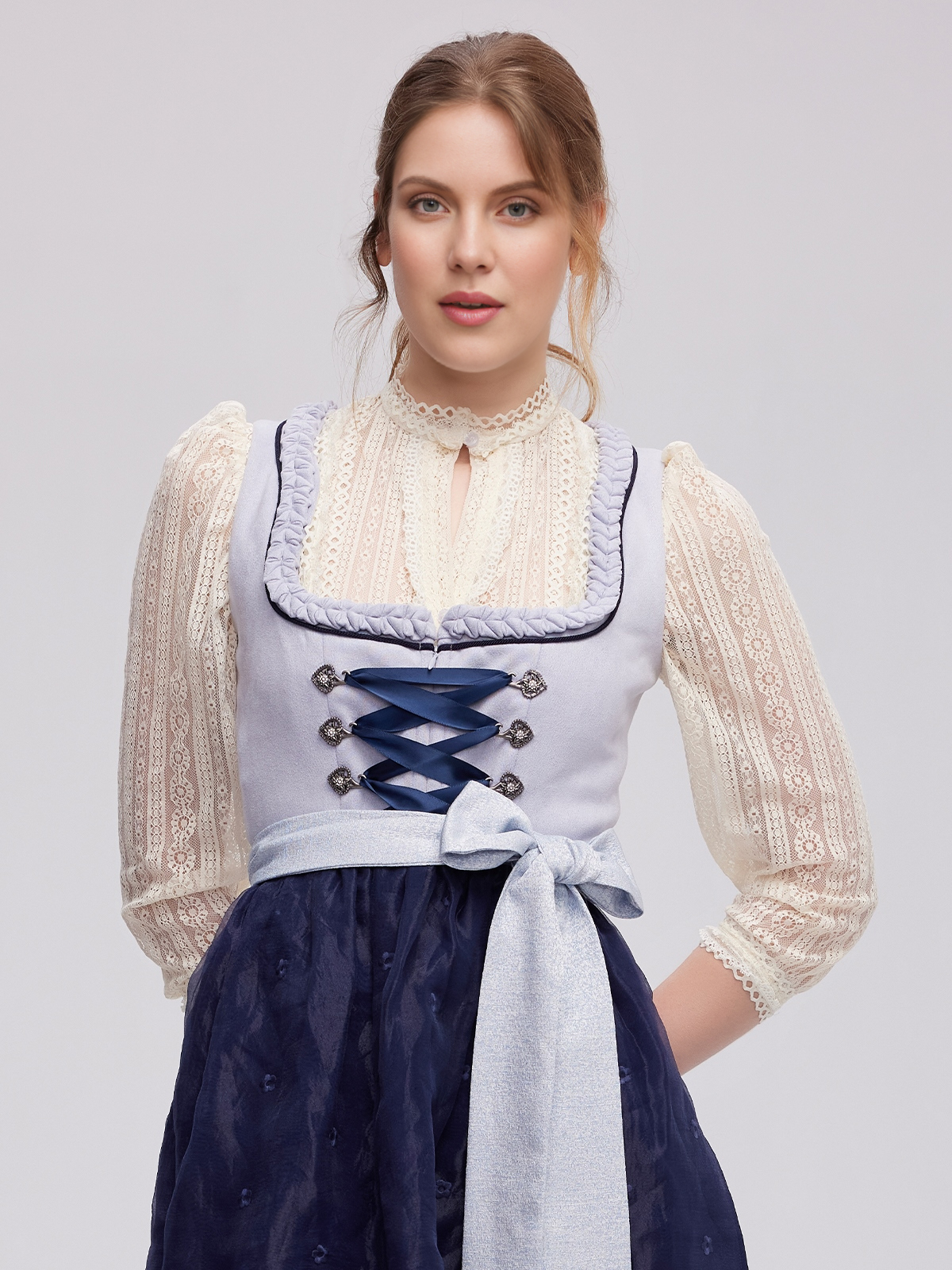 Dirndl Salbeigrün