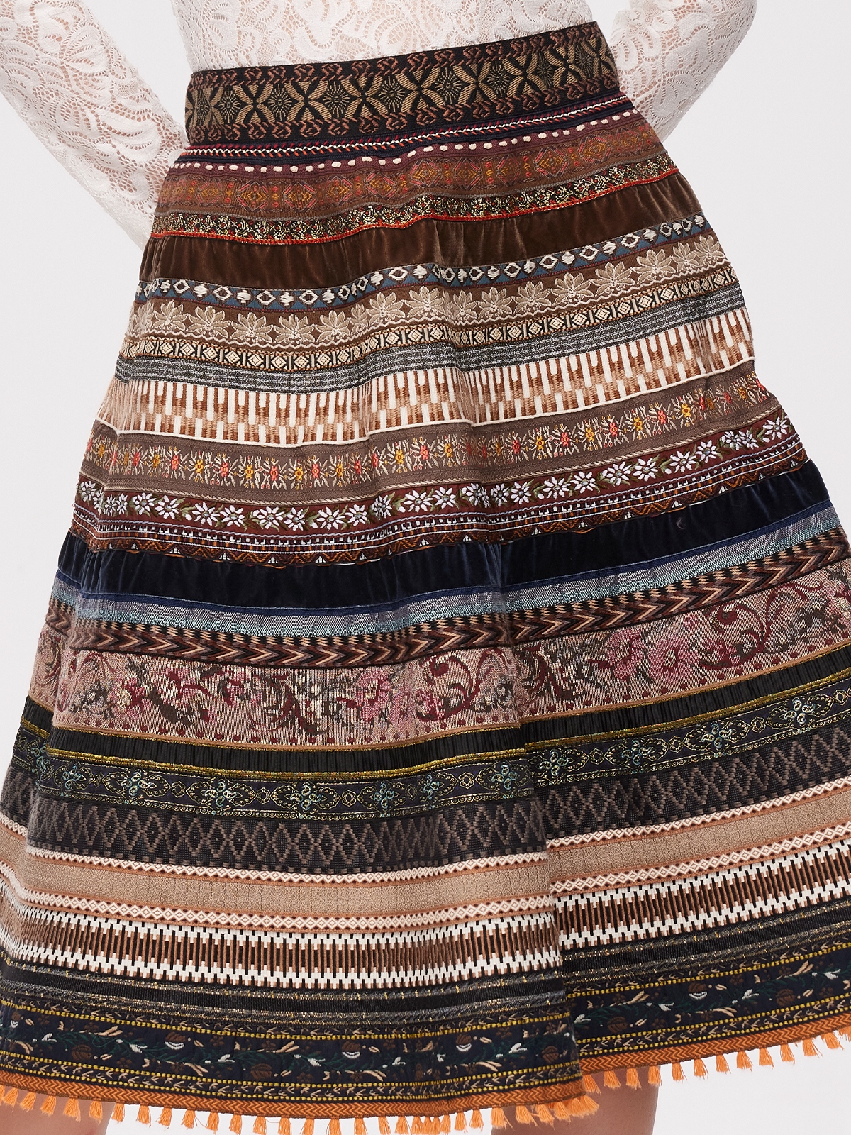 Dirndl Lang Elegance