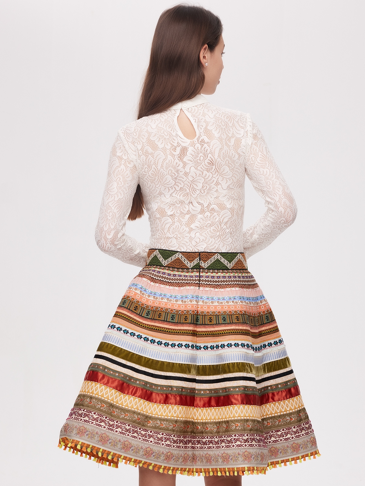 Dirndl in Braun mit modernem Schnitt