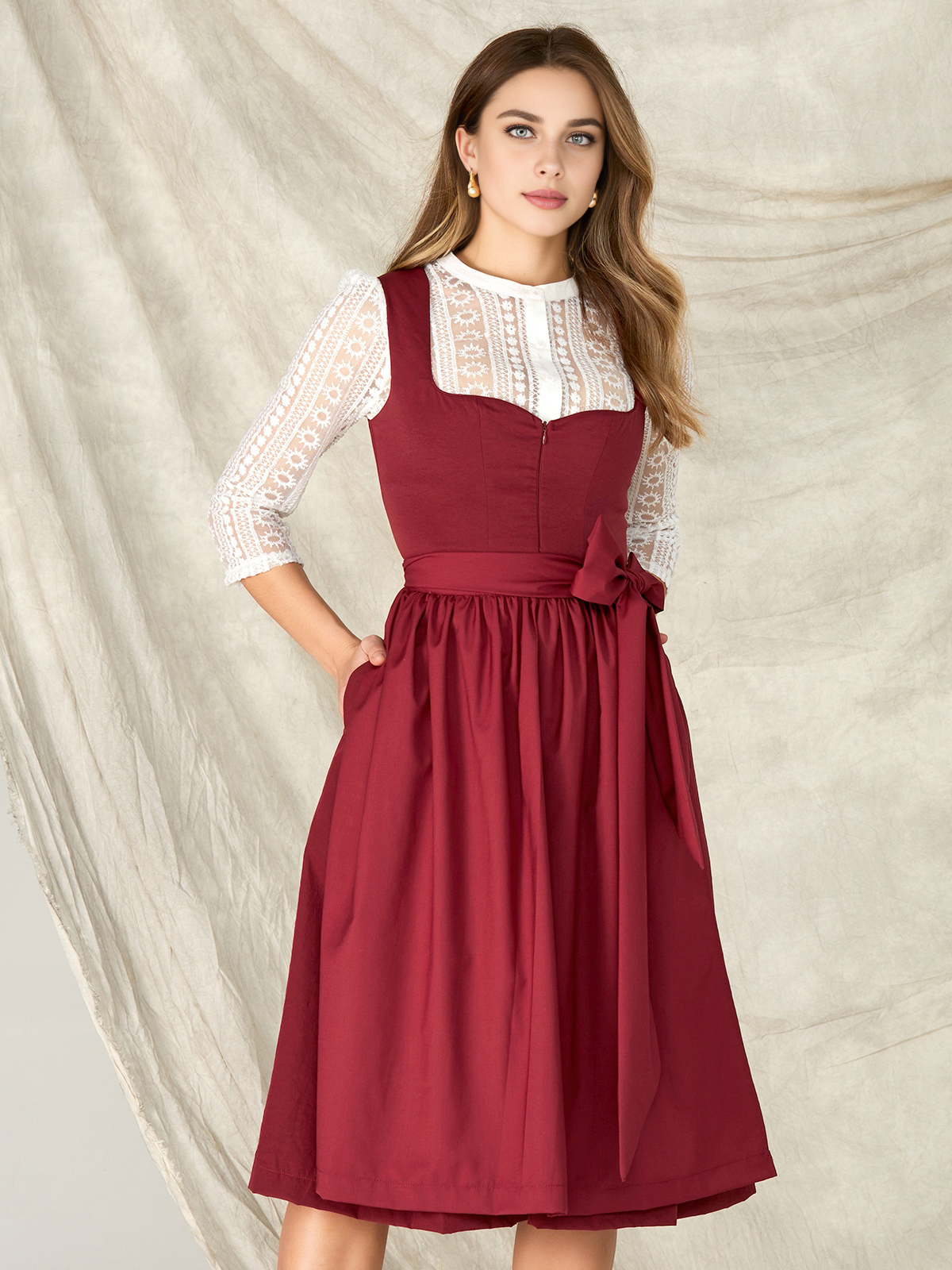 Dirndl Blau Spitze