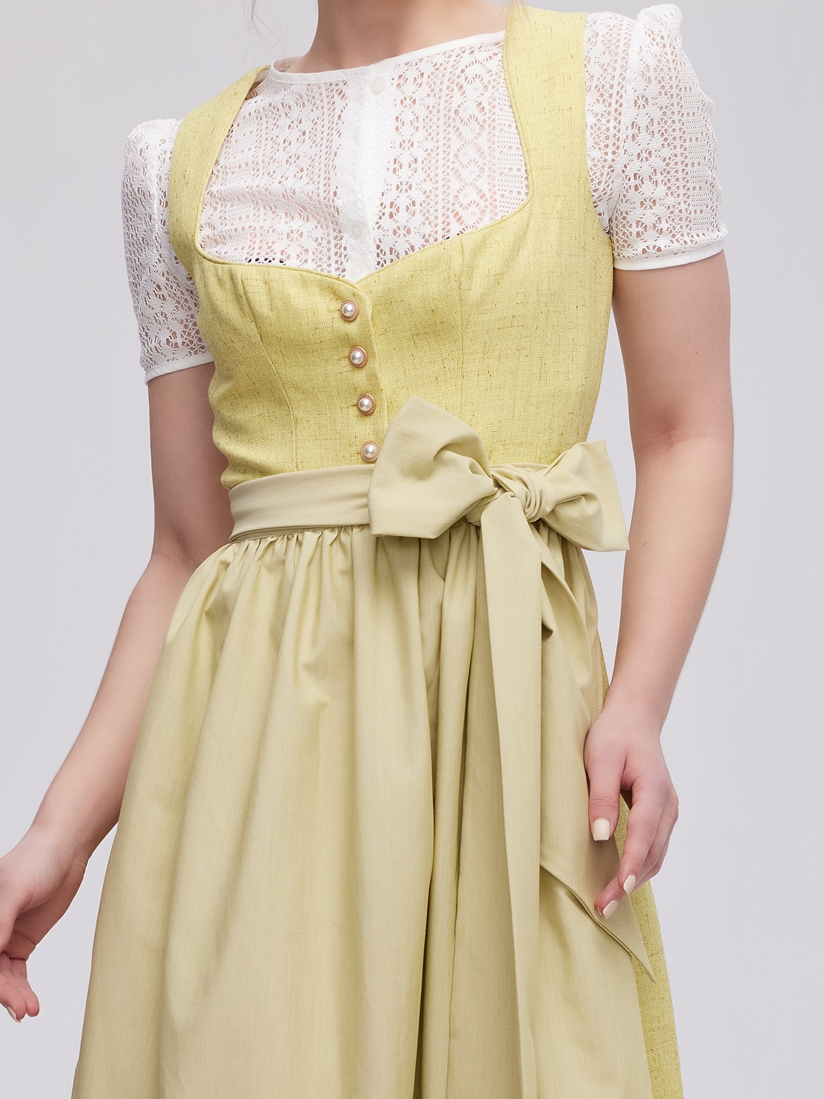 Ein traumhaftes Samt Dirndl Pink
