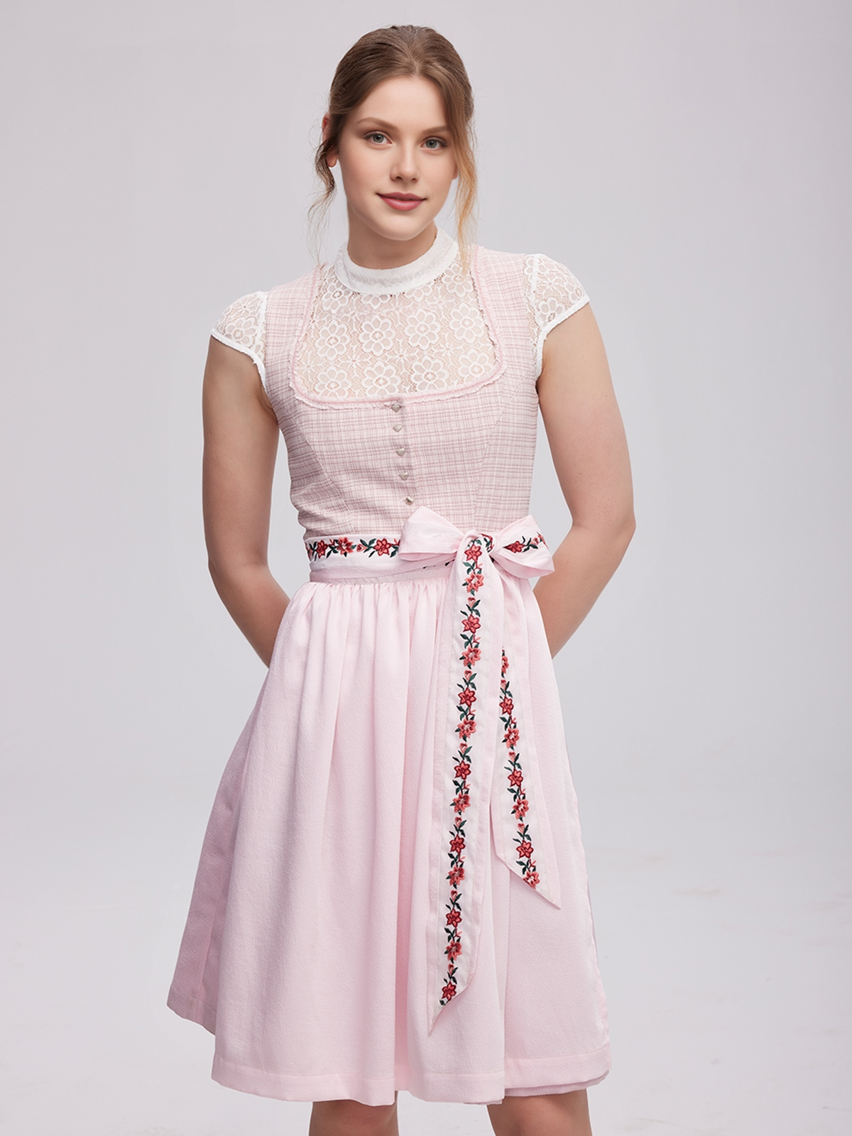 Dirndl Eisblau in eleganter Ausführung
