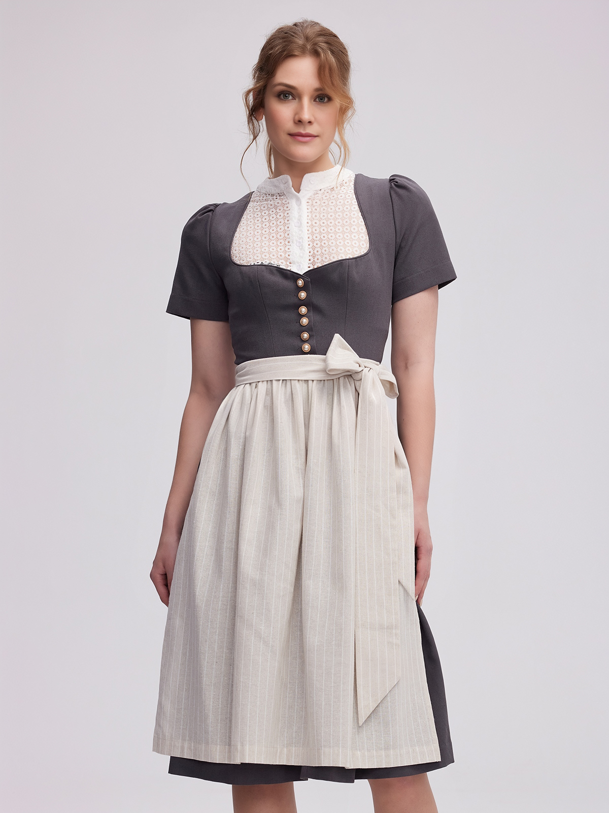 Dirndl rot kurz – modern und stilvoll