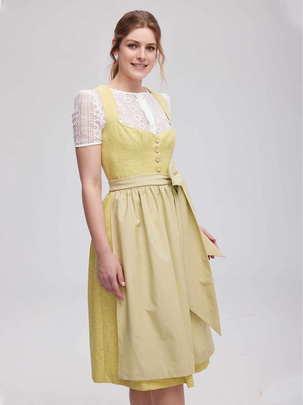 Modernes Dirndl in Hellgrau