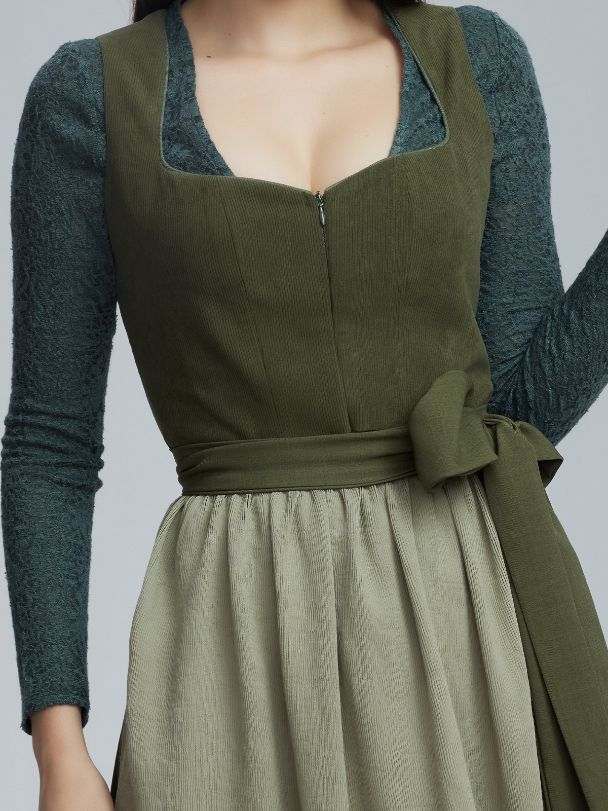 Dirndl in Grün