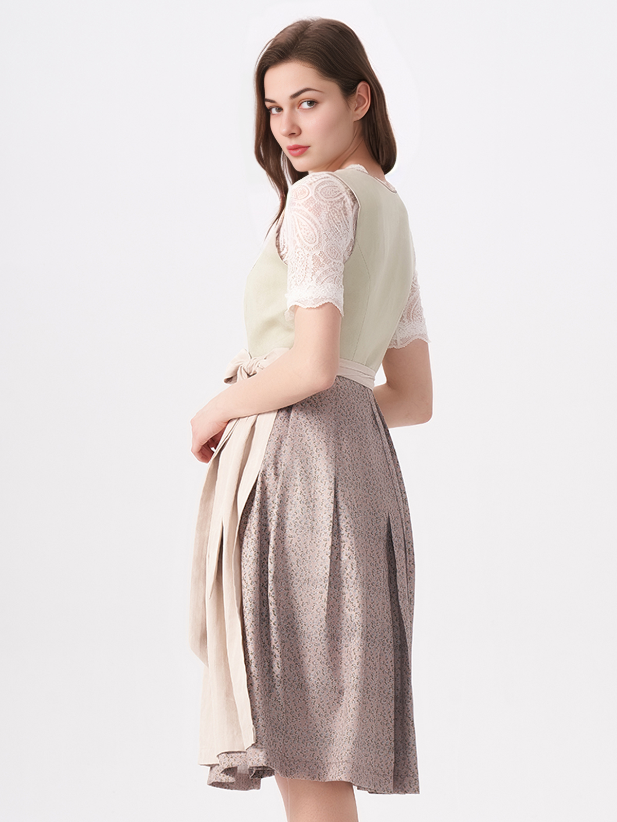 Modernes Dirndl in Grün