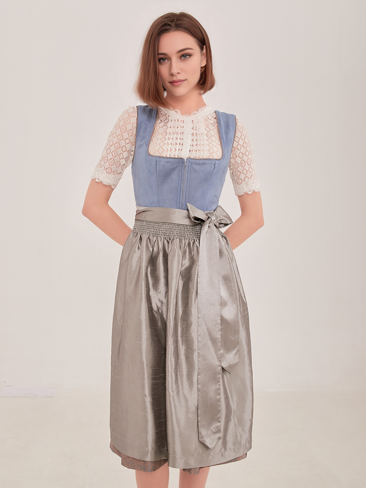 Modernes Dirndl in Blau