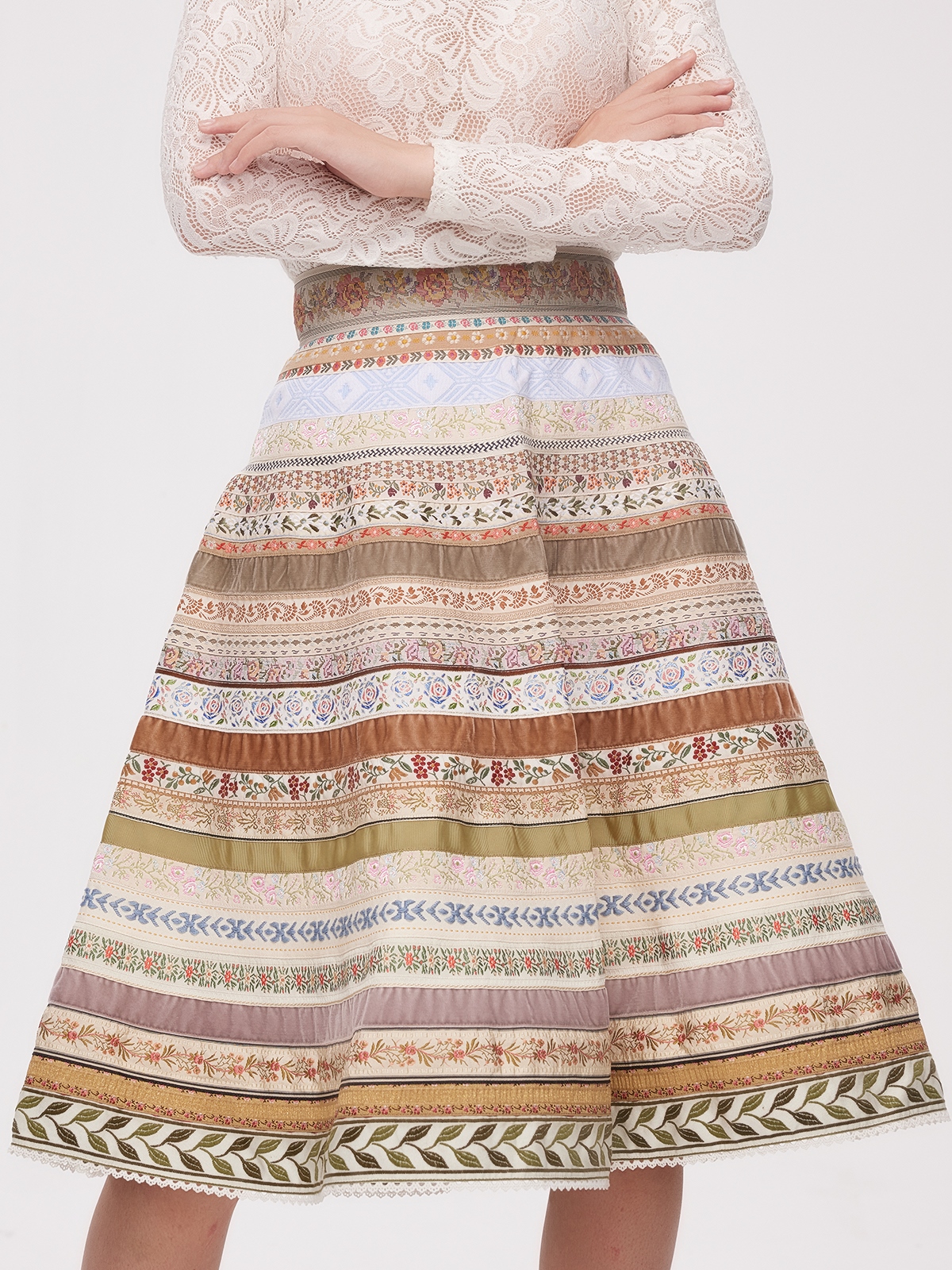 Beige Dirndl