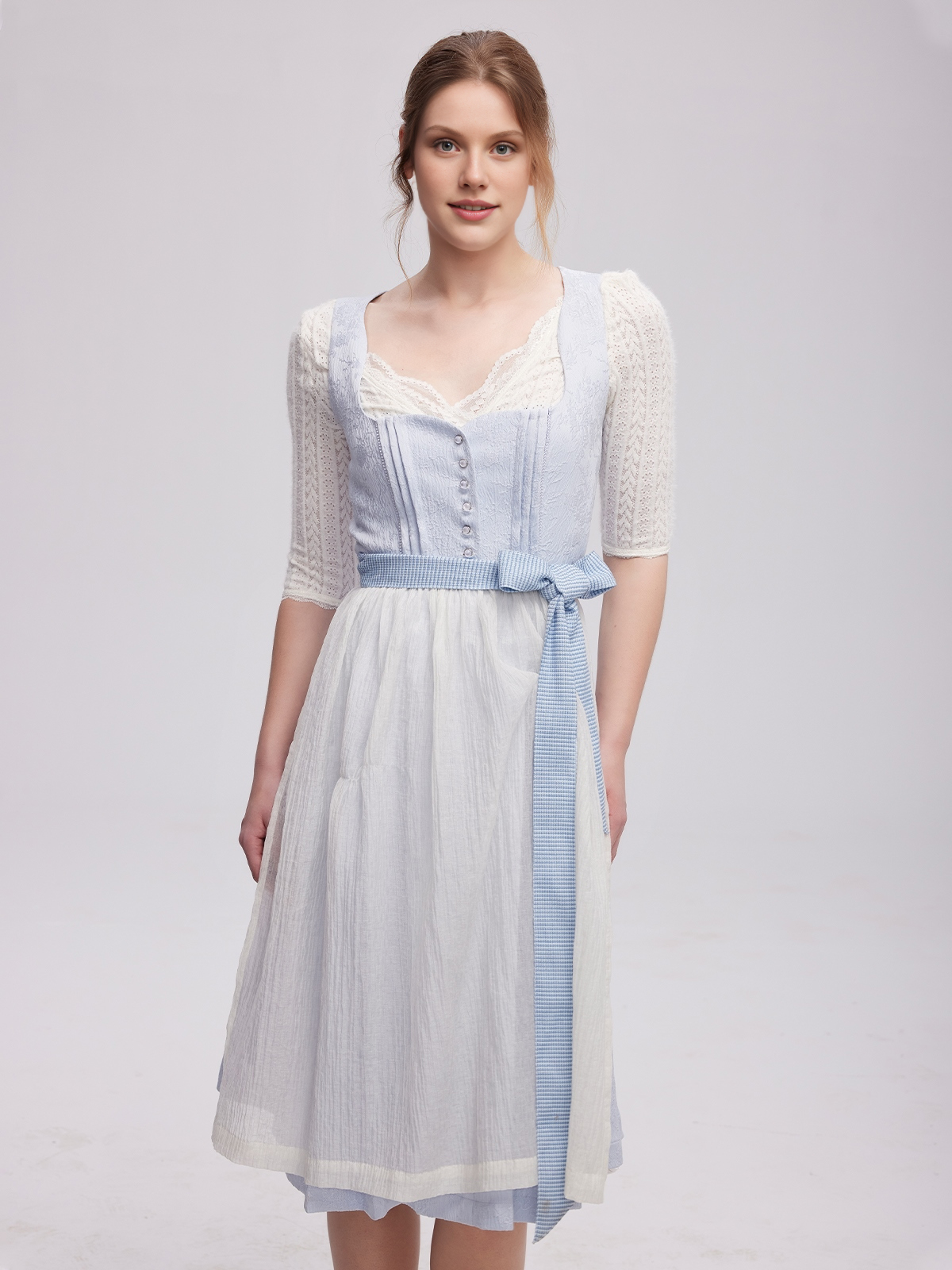 Modernes Dirndl in Blau